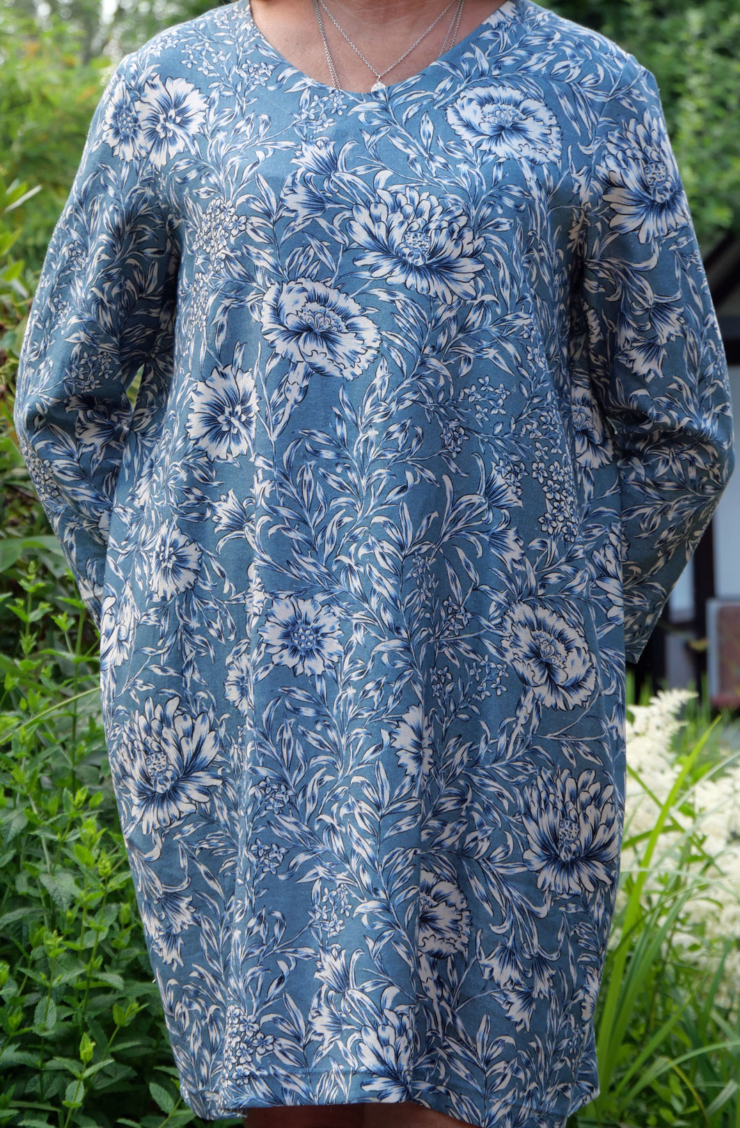 Nähpaket Tamamoto Kleid 749 aus Leinen - Viskose, blau-grau, Gr. S - XXL