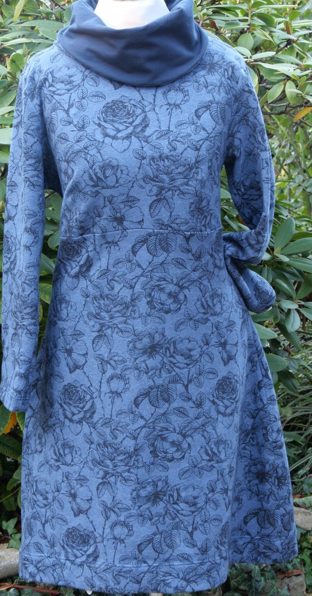 Nähpaket Kuschelkleid by AnniNanni aus Sweatshirt-Stoff " Mareike" in 2 Farben, blau oder naturweiß/grau, Gr. 34 - 52, Nähset